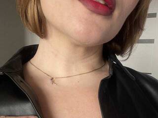 Еротски видео разговор alyavibe69