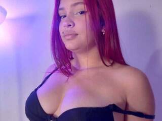 Еротски видео разговор Alyson-red