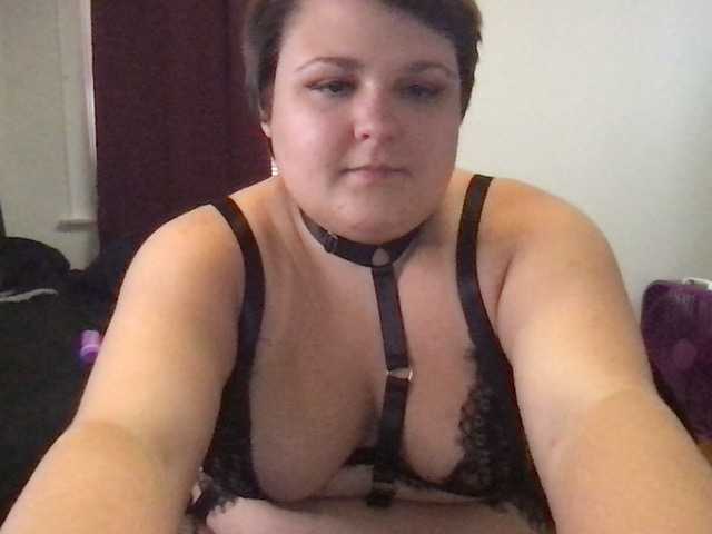 Емитувани слики од екранот AmandaSparkle