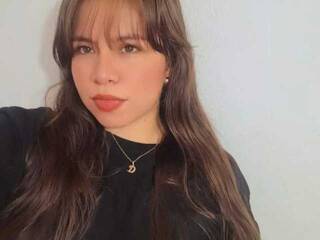 Еротски видео разговор AmazonianGirl