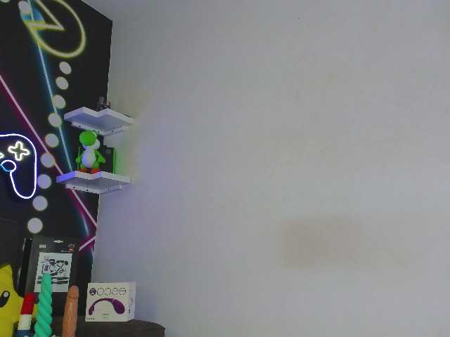 Емитувани слики од екранот AmbarHills