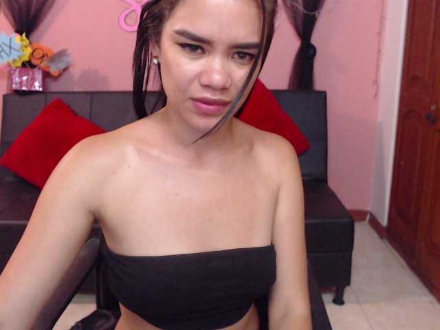 Фотографии AmberFerrer Hi guys, want to see my bathroom show? We are going to have fun a little, embarking on my face and whatever you want #teen #bigass #latina #bigboobs #feet
