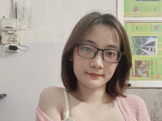 Еротски видео разговор AmeliaAber