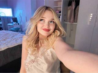 Еротски видео разговор AmelyaJeff