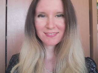 Еротски видео разговор Amili19