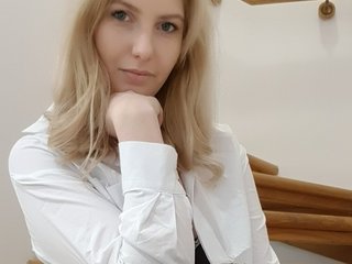 Еротски видео разговор AmitielAngel