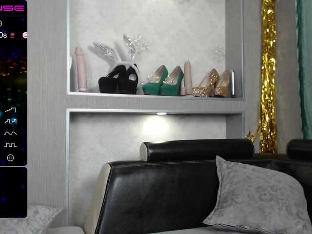 Емитувани слики од екранот Amoreelee22