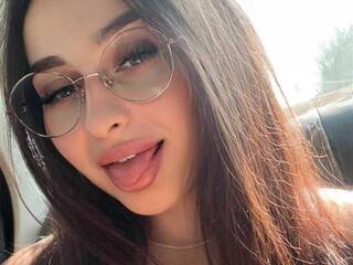 Еротски видео разговор AmyTvist