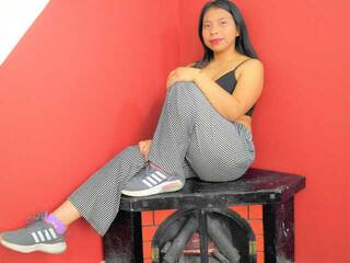 Еротски видео разговор Anais-Hernandez