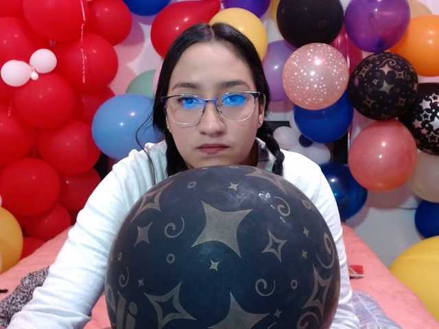 Фотографии Andreacute Hello guys welcome to my room, let's play with my balloons, I'm a looner, I have a hairy pussy, #balloons #bush #hairy #control lush or domi