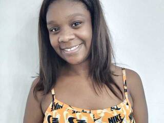 Еротски видео разговор AndreaSanta