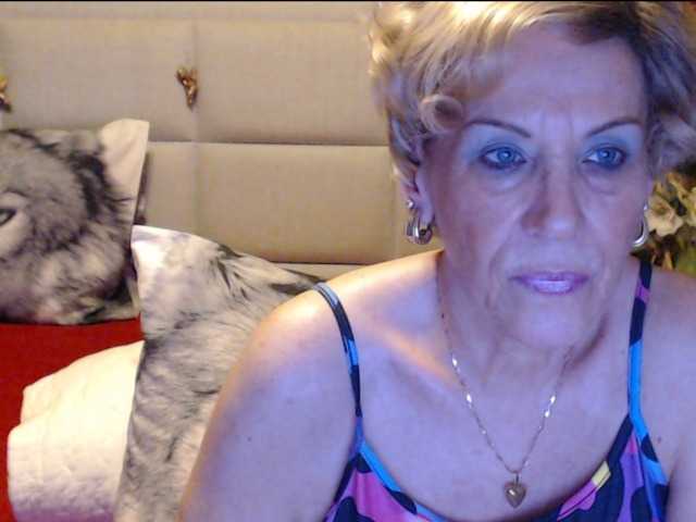 Фотографии ANGELGRANNY welcom guys..pm..50 tk..pussy or ass..100..tits or feet..50..let s have fun