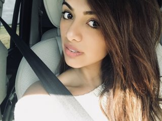 Фотографија на профилот AngelineJones