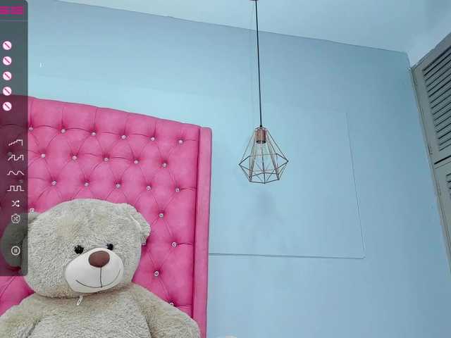 Емитувани слики од екранот ANGELLCUTE1