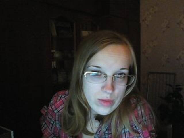 Емитувани слики од екранот Angelpussy1