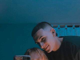 Еротски видео разговор angieandliam