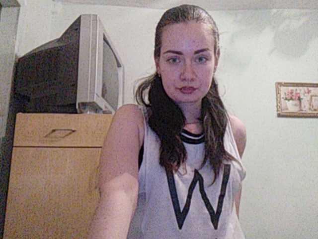 Емитувани слики од екранот AnitAbuuM