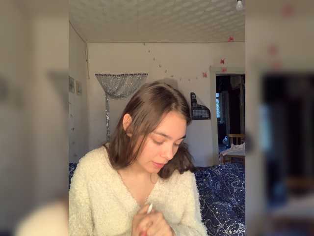 Емитувани слики од екранот AnnaCow13