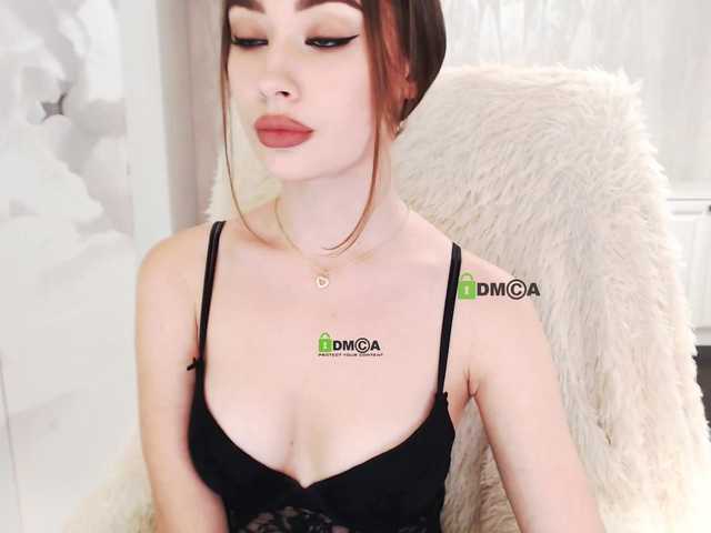 Емитувани слики од екранот AnnaPoppy