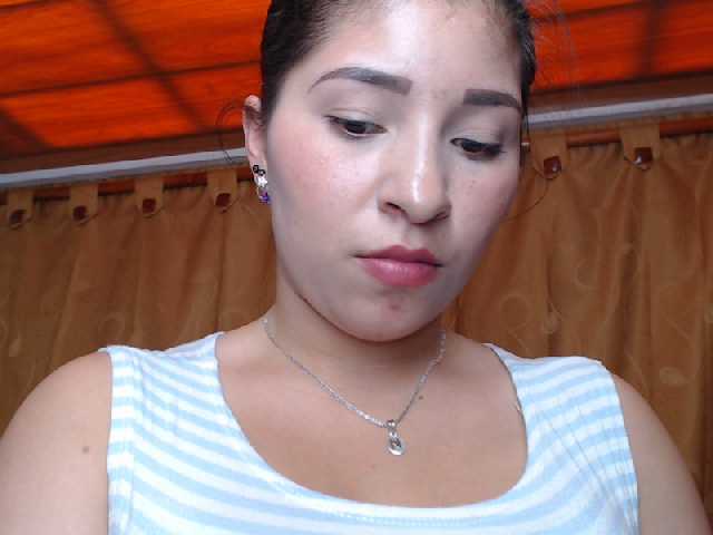 Емитувани слики од екранот annaishalatin