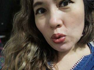 Еротски видео разговор anniejhonson1