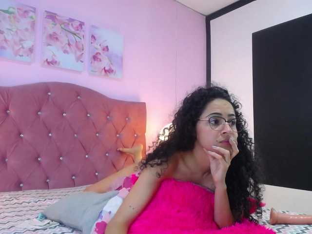 Емитувани слики од екранот AnnyHank