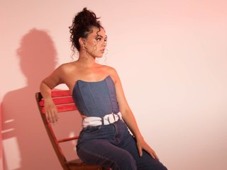 Еротски видео разговор AprilRhodes