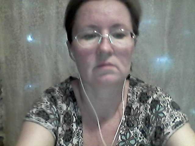 Емитувани слики од екранот Leah888