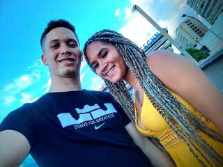 Еротски видео разговор ArthurandAlix