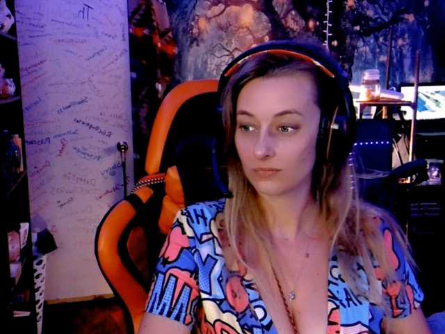 Фотографии AsiaGoesPro Hanging out!!! New uploads on OF! ~~ Gaming On Trovo ✨ 99 for follow back ~ Your Fav Gamer E-girl Is Online!✨ (25) if you enjoy (25) ( Non nude Model ) Help me WIN Queen @remain