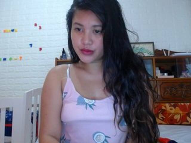 Емитувани слики од екранот Lovely_sofia