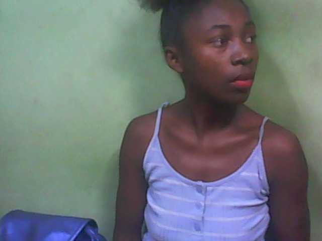 Емитувани слики од екранот Aurelia42