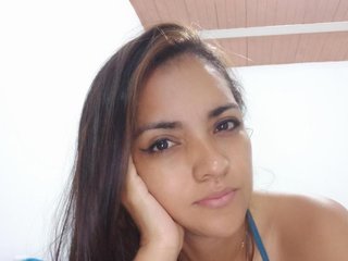 Еротски видео разговор AylinSaenz