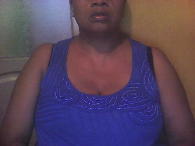 Емитувани слики од екранот Aynabrina