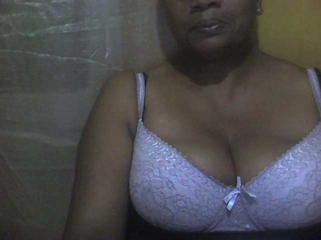 Емитувани слики од екранот Aynabrina