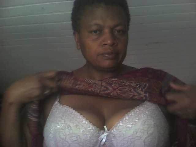 Емитувани слики од екранот Aynabrina