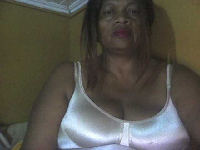 Емитувани слики од екранот Aynabrina