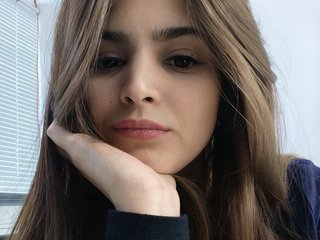 Еротски видео разговор MoonSura