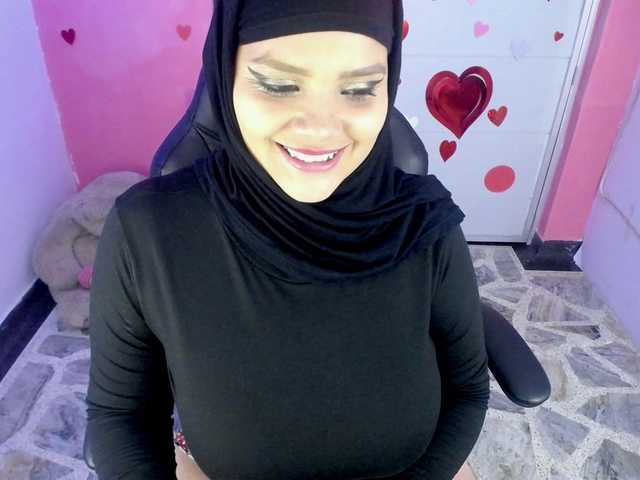 Емитувани слики од екранот AzaharaMahmud