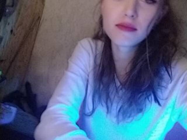 Емитувани слики од екранот b1ToorBoPussy