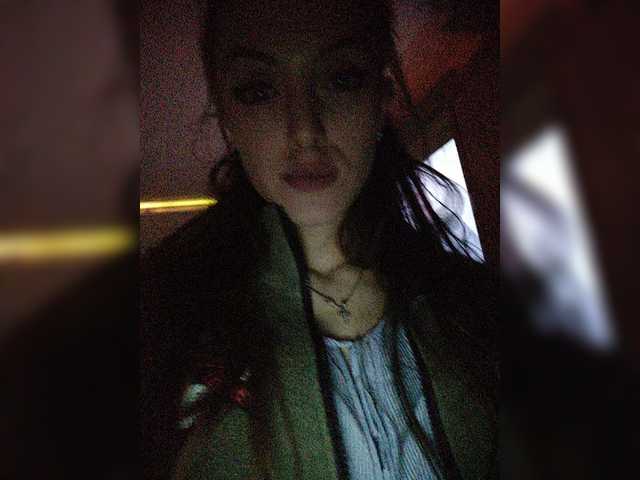 Емитувани слики од екранот b1ToorBoPussy