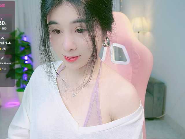 Емитувани слики од екранот Babe-IU