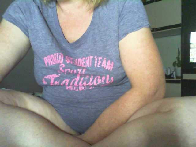 Емитувани слики од екранот BabyBBB