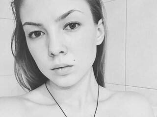 Еротски видео разговор BadLi