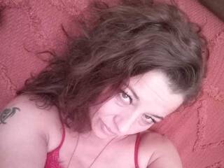 Еротски видео разговор BambiEyes