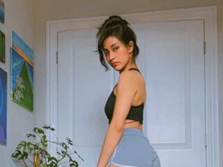 Еротски видео разговор Bambixo