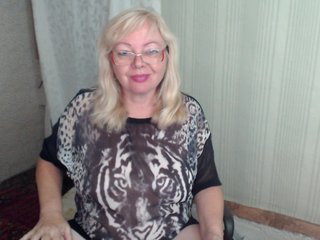 Еротски видео разговор EvelynLoveShy