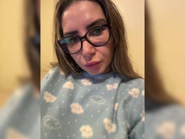 Емитувани слики од екранот BarbaraLenz12