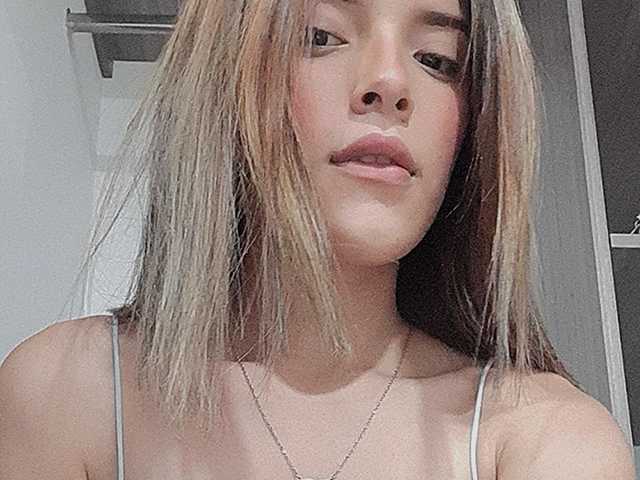 Фотографија на профилот barelylegal11