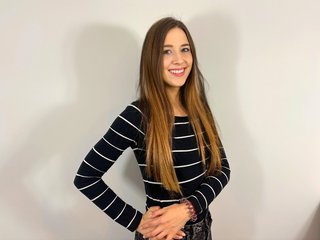 Еротски видео разговор BellaPink